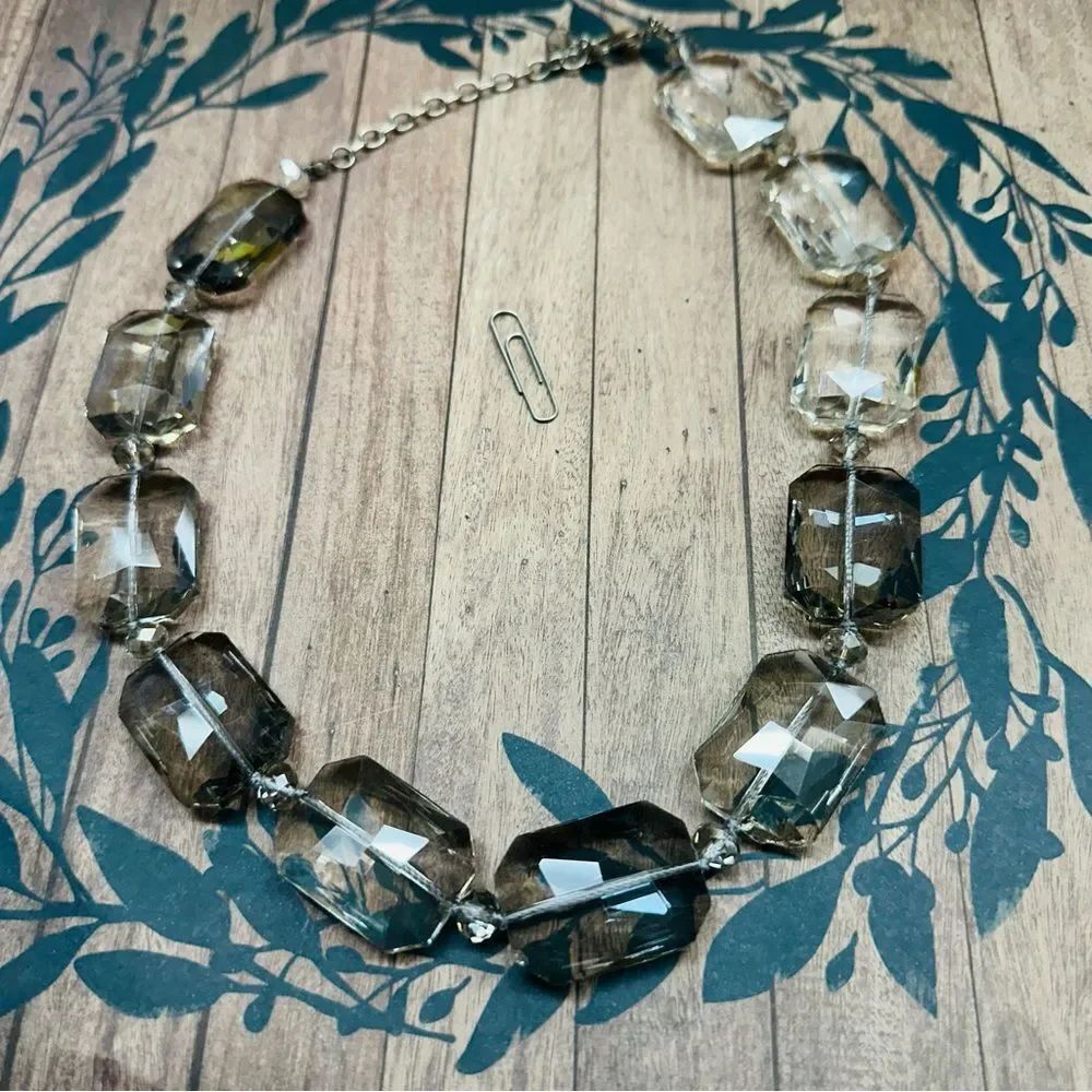 Gray And Clear Glass Crystal Necklace B6